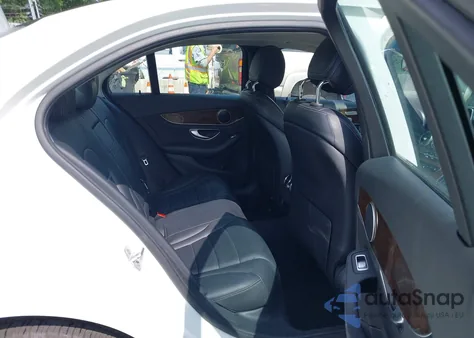 2016 Mercedes-Benz C 300 4Matic/Luxury 4Matic/Sport 4Matic from USA, damaged, VIN WDDWF4KB5GR143259